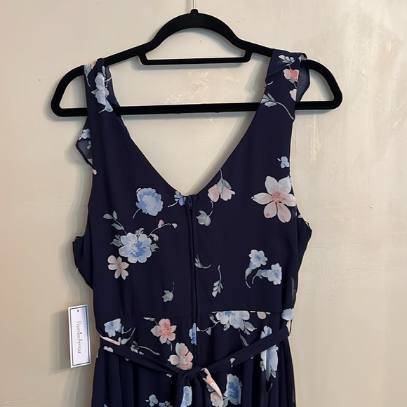 Premier Amour Chiffon Ruffle V Neck Asymmetrical Fully Lined Navy Floral Size 12 - Picture 9 of 15